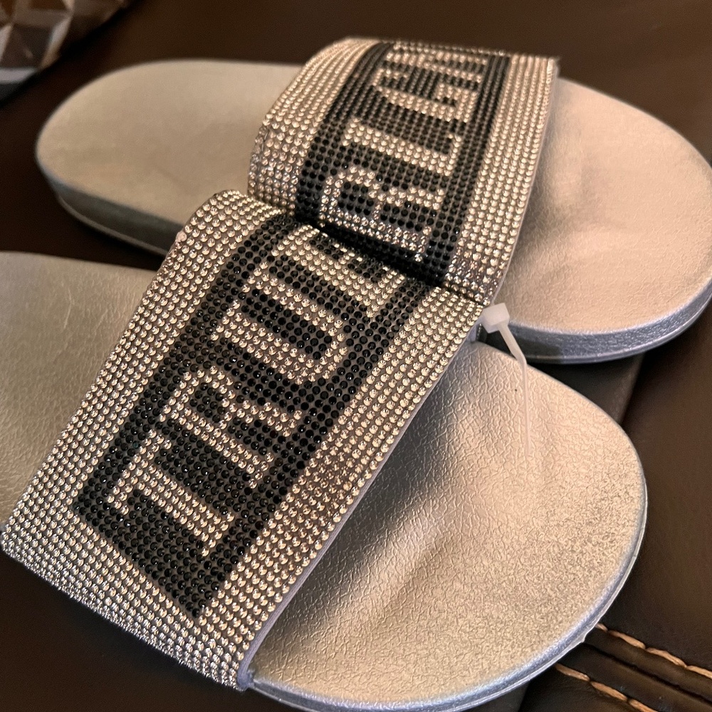True religion embellished slides sandals slippers